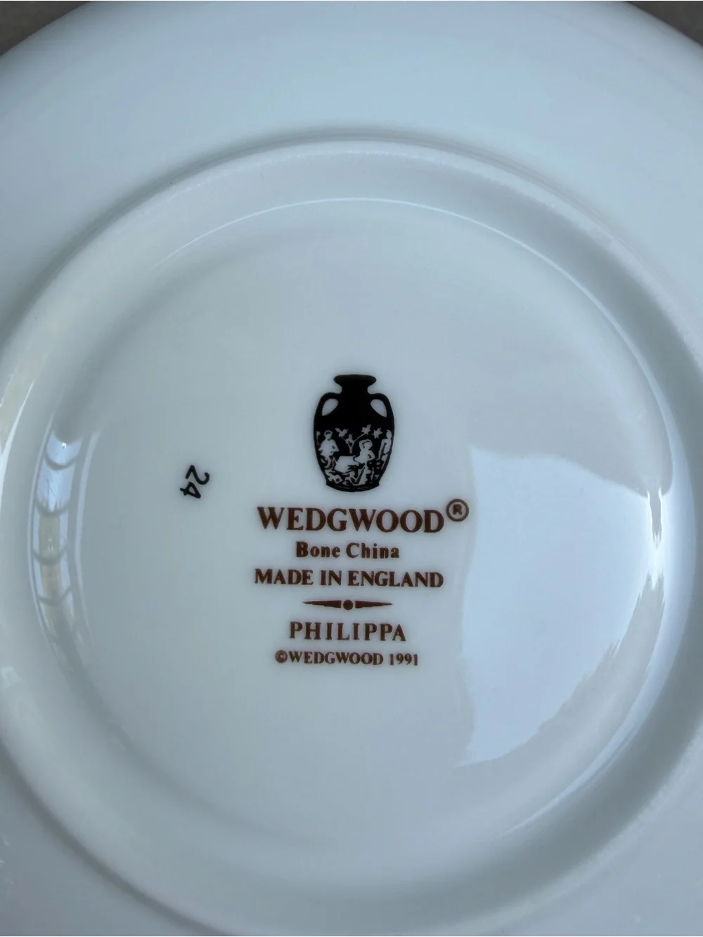 2 X Wedgewood Philippa Floral Porcelain Bone China Teacup and Saucer Set